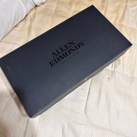 Allen Edmonds Park Sneaker- BRAND NEW - Picture 4 of 7